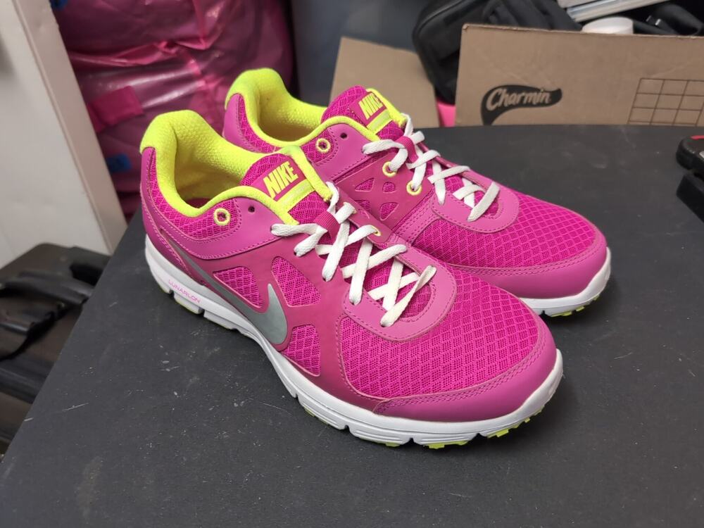 Nike Women's Lunar Forever Lunarlon Neon Pink Athletic Shoes 488164-600 Size 10